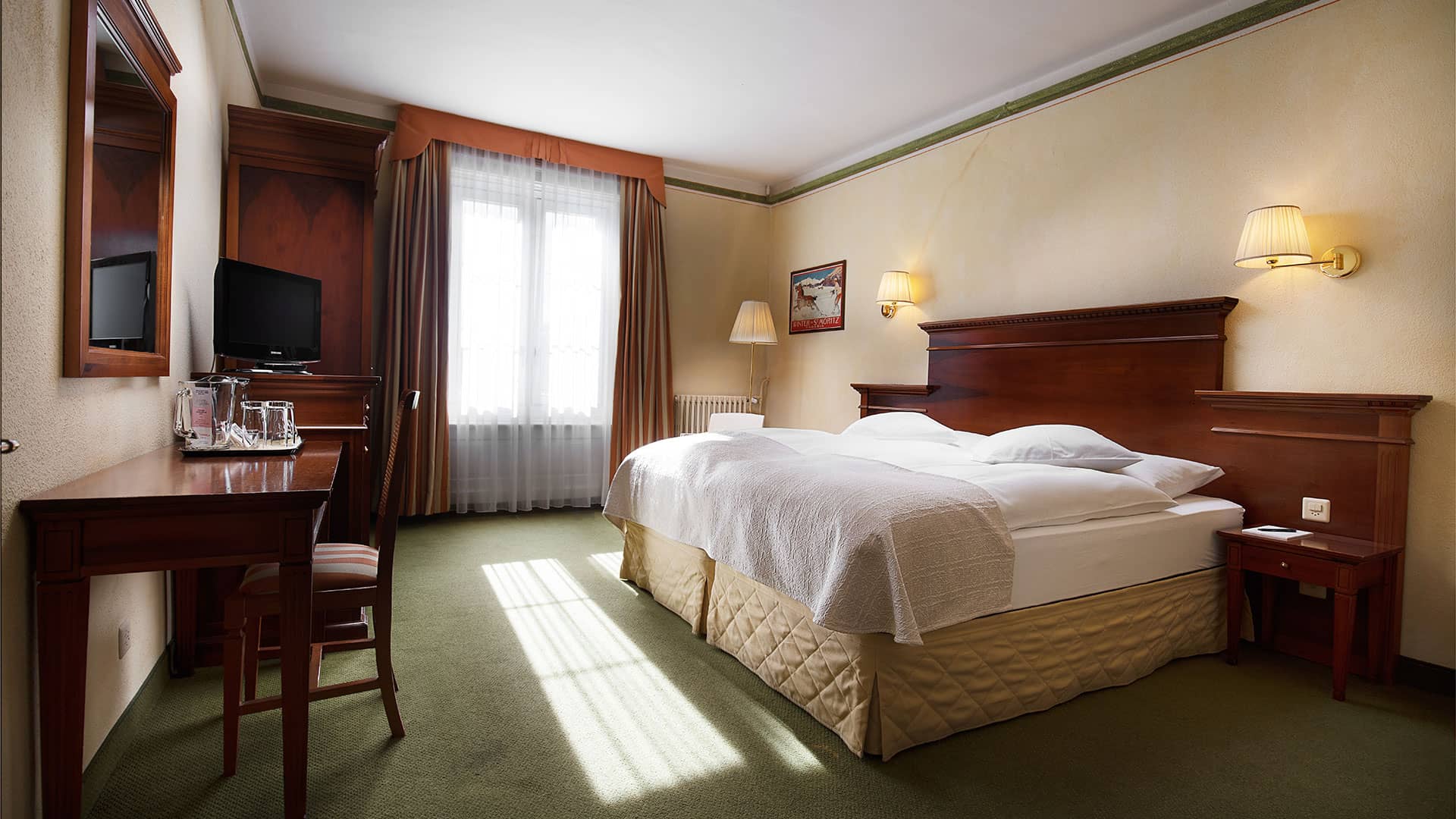 Zeitgemässer Komfort mit dezentem Jugendstil-Flair.