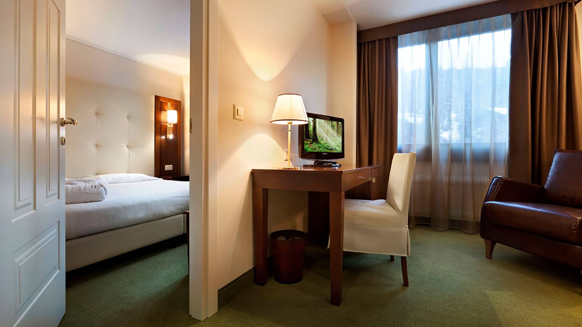 Zeitgemässer Komfort mit dezentem Jugendstil-Flair.