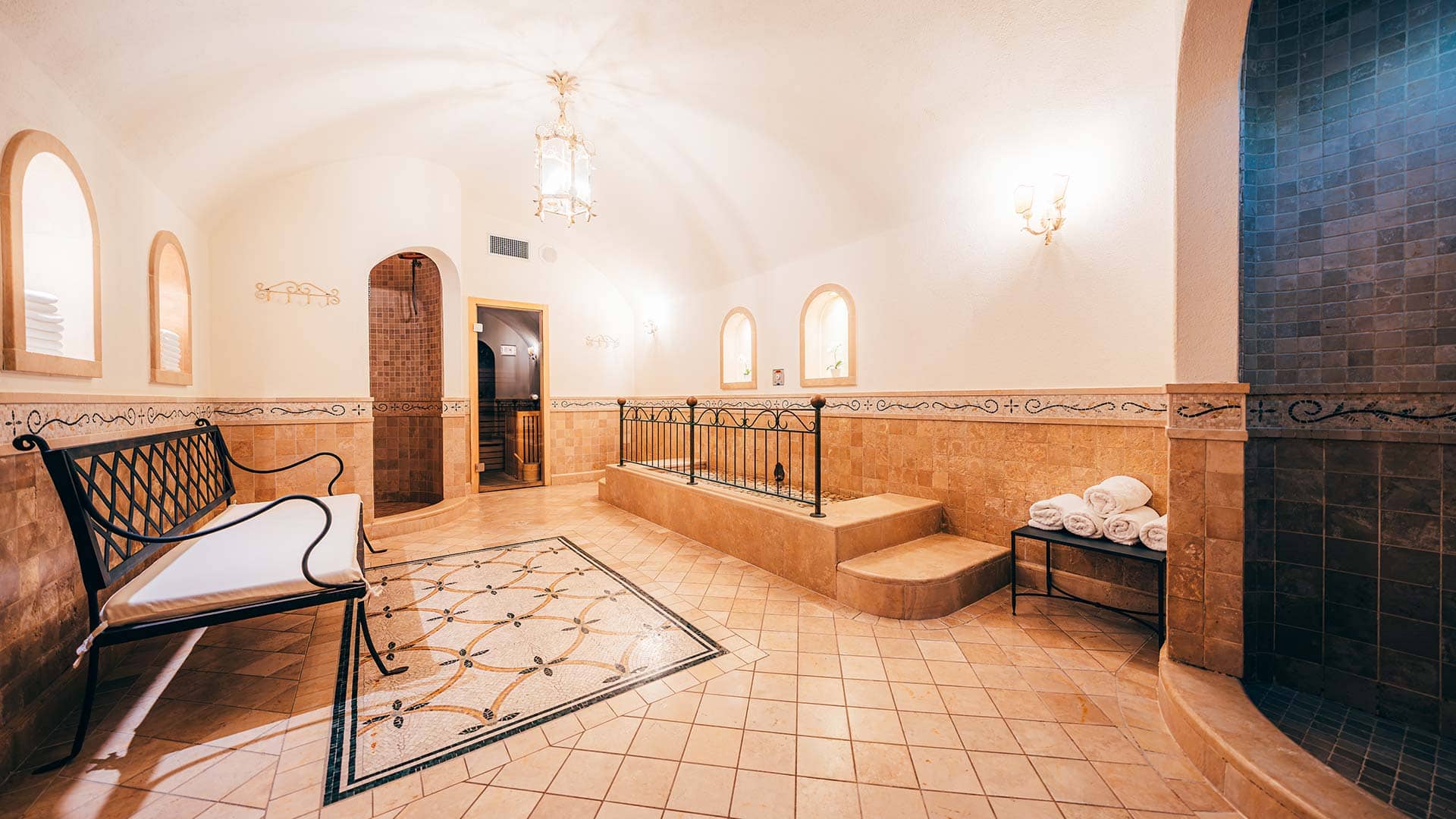 Erleben Sie die besondere Auszeit im Spa des Hotels Reine Victoria